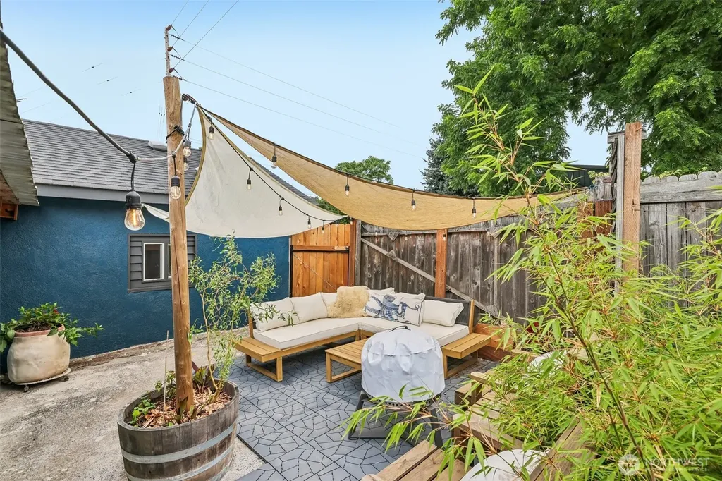1019 W 37th Street Vancouver WA 98660