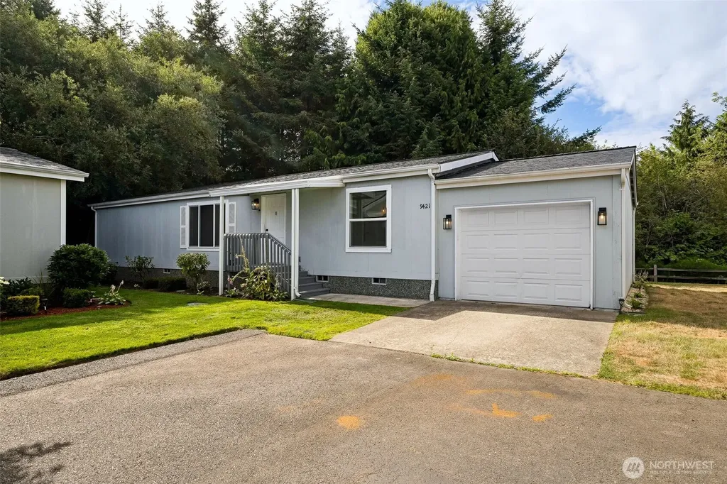9421 21st Avenue E Tacoma WA 98445