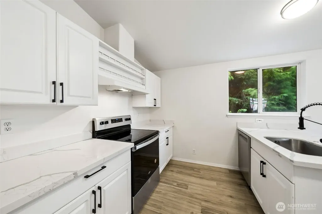 9421 21st Avenue E Tacoma WA 98445