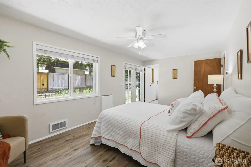 22250 NE Sea Vista Poulsbo WA 98370