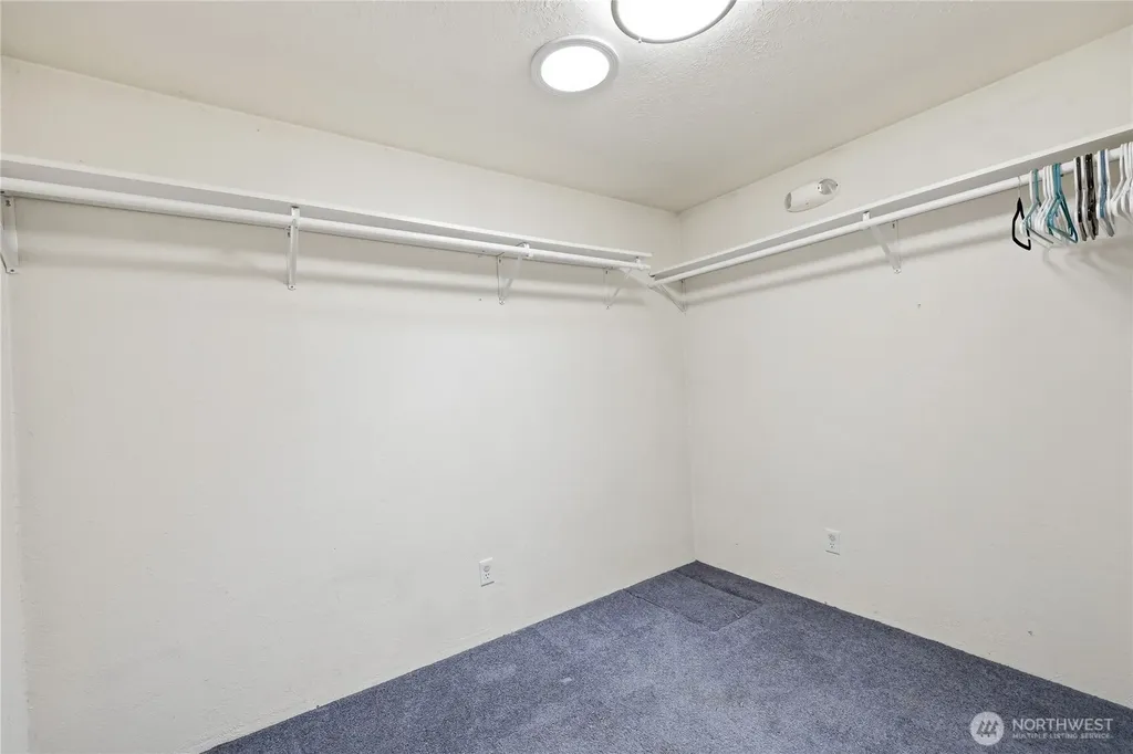 22250 NE Sea Vista Poulsbo WA 98370