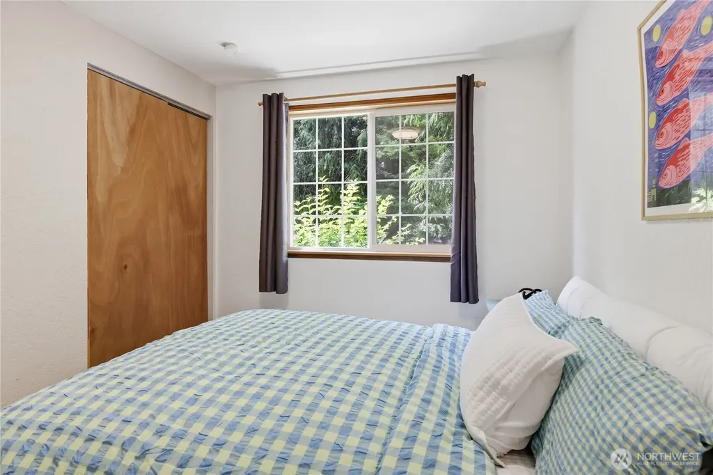 22250 NE Sea Vista Poulsbo WA 98370