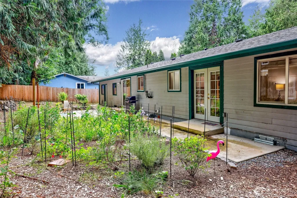 22250 NE Sea Vista Poulsbo WA 98370