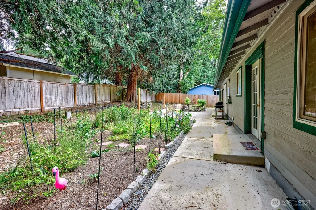 22250 NE Sea Vista Poulsbo WA 98370