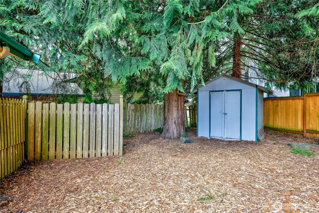 22250 NE Sea Vista Poulsbo WA 98370