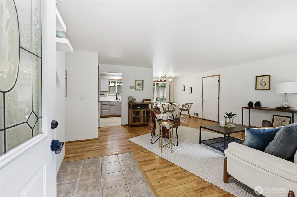 22250 NE Sea Vista Poulsbo WA 98370