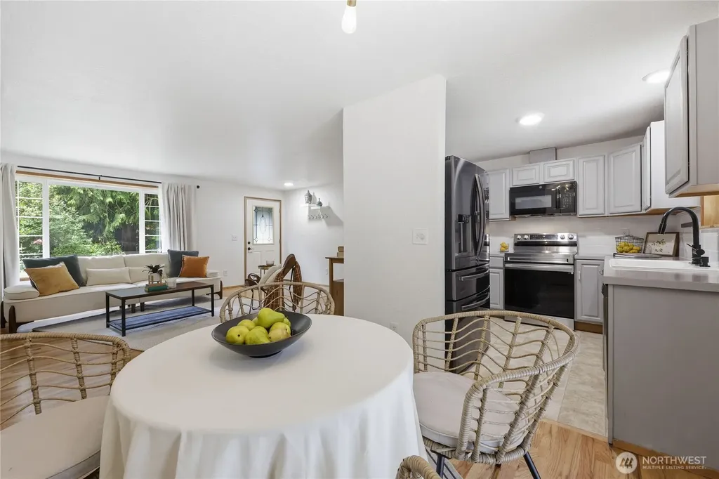 22250 NE Sea Vista Poulsbo WA 98370