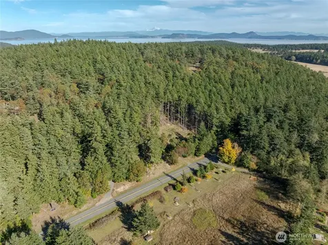 4071 Mud Bay Lopez Island WA 98261
