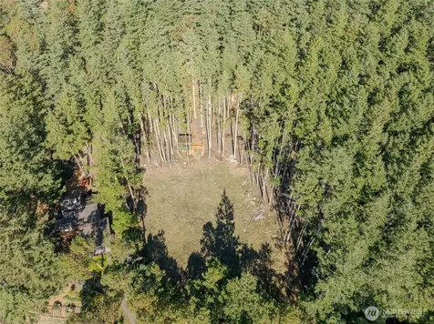 4071 Mud Bay Lopez Island WA 98261
