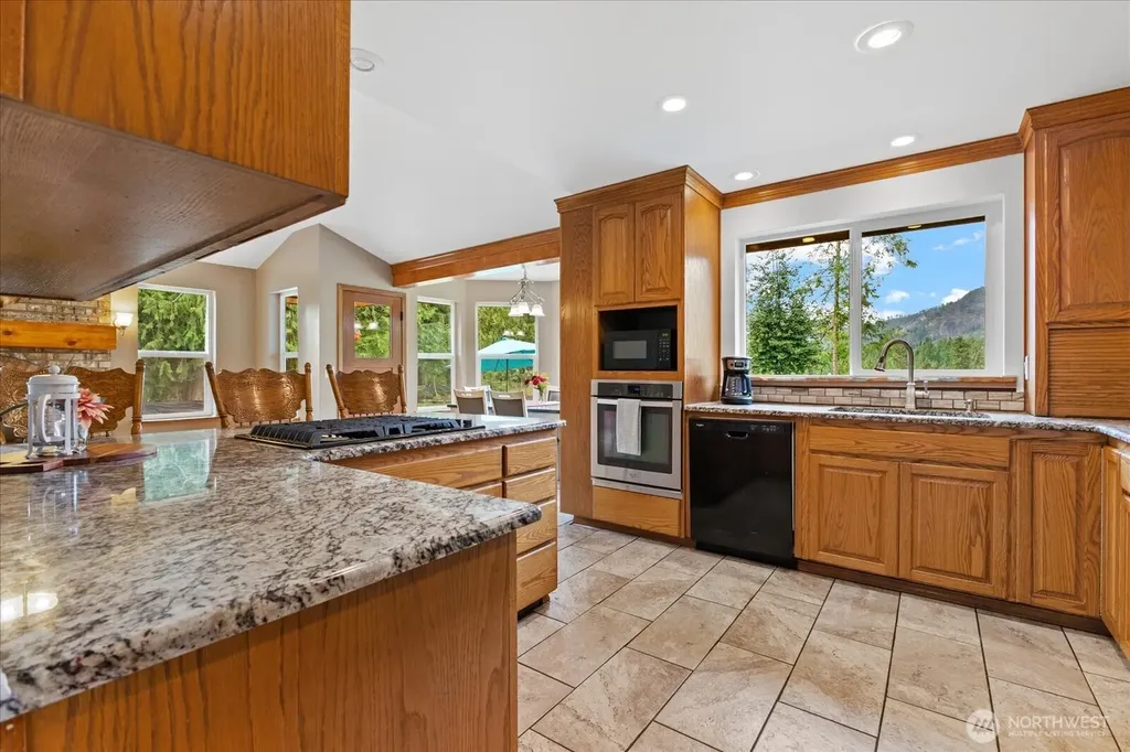 15619 N Trangen Loop Road Arlington WA 98223