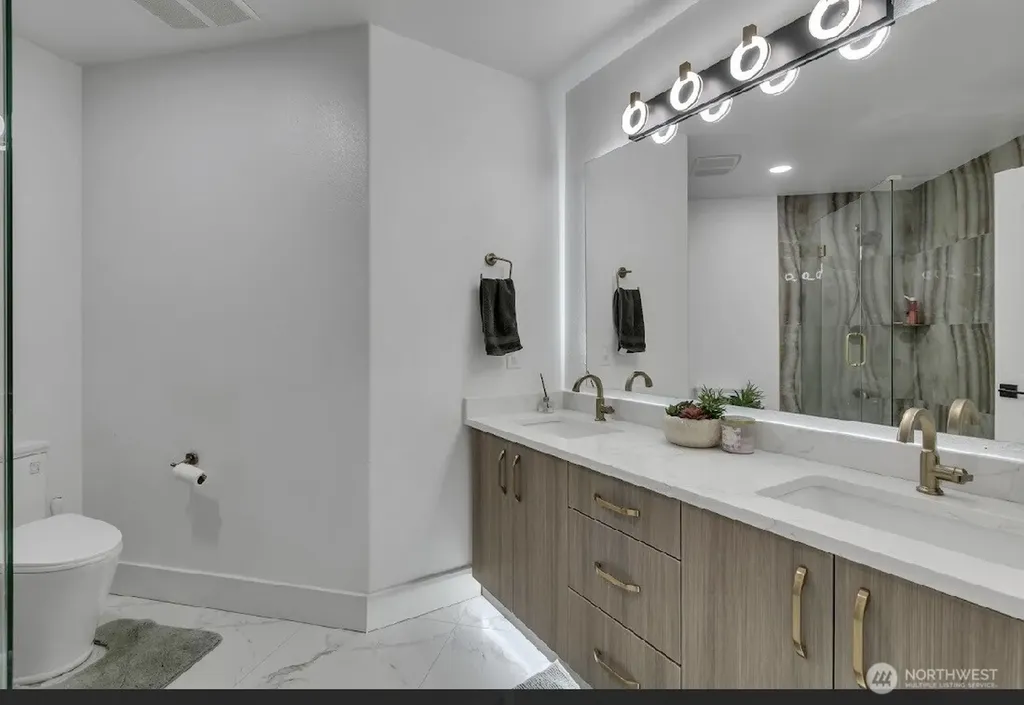16619 41st Street E Lake Tapps WA 98391