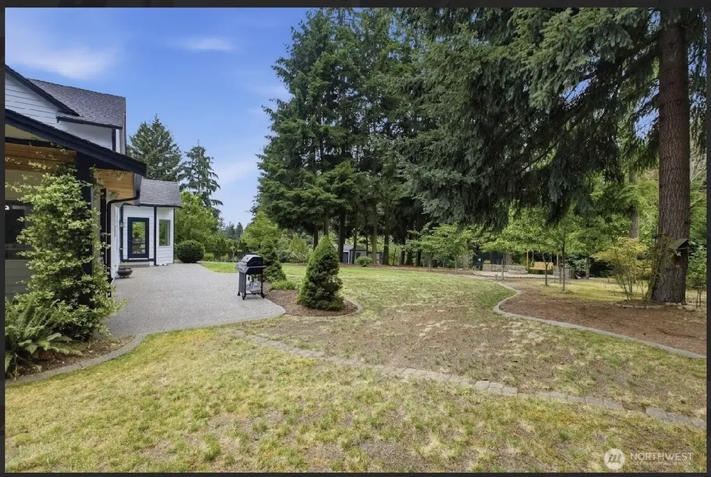 16619 41st Street E Lake Tapps WA 98391