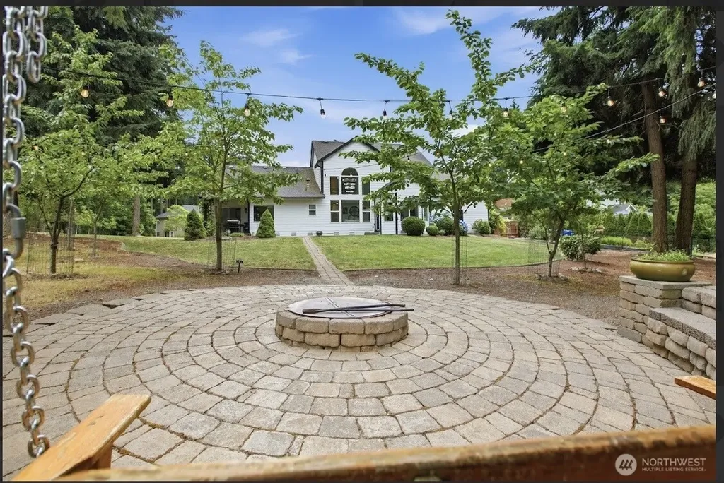 16619 41st Street E Lake Tapps WA 98391