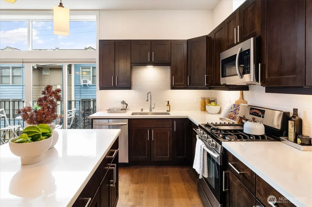 3832 S Edmunds Street Court Seattle WA 98118