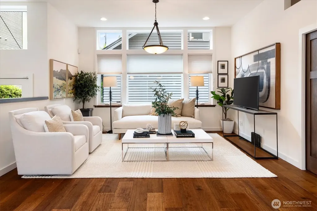3832 S Edmunds Street Court Seattle WA 98118
