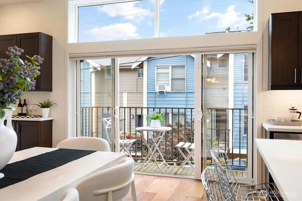 3832 S Edmunds Street Court Seattle WA 98118