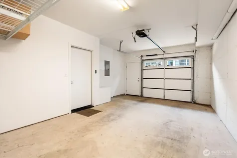 3832 S Edmunds Street Court Seattle WA 98118