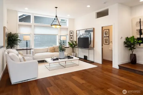 3832 S Edmunds Street Court Seattle WA 98118