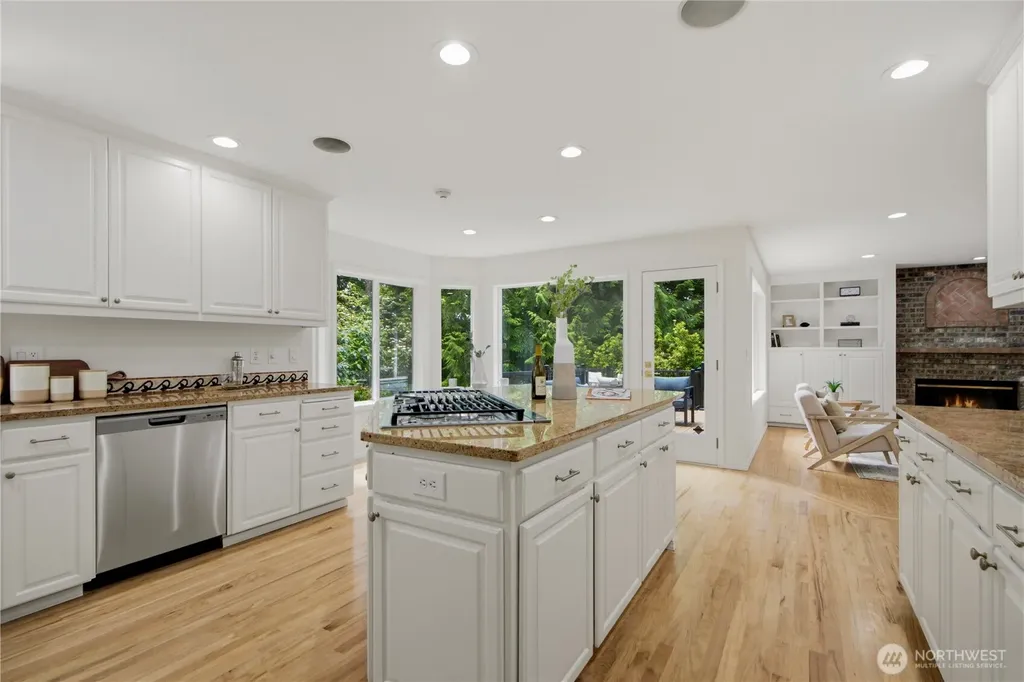 21339 NE 97th Place Redmond WA 98053