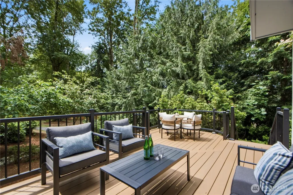 21339 NE 97th Place Redmond WA 98053