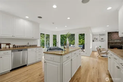 21339 NE 97th Place Redmond WA 98053