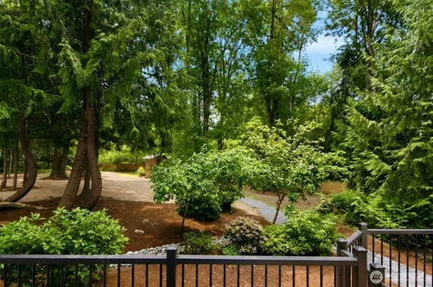 21339 NE 97th Place Redmond WA 98053