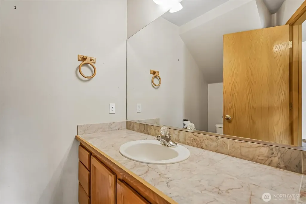 19810 11th Street E Lake Tapps WA 98391