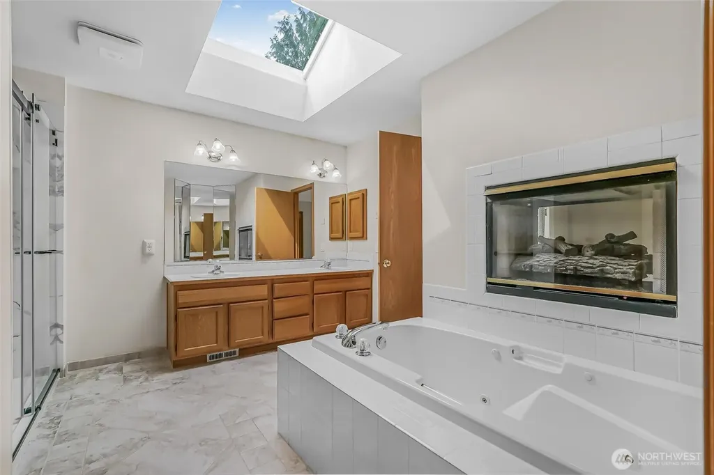 19810 11th Street E Lake Tapps WA 98391