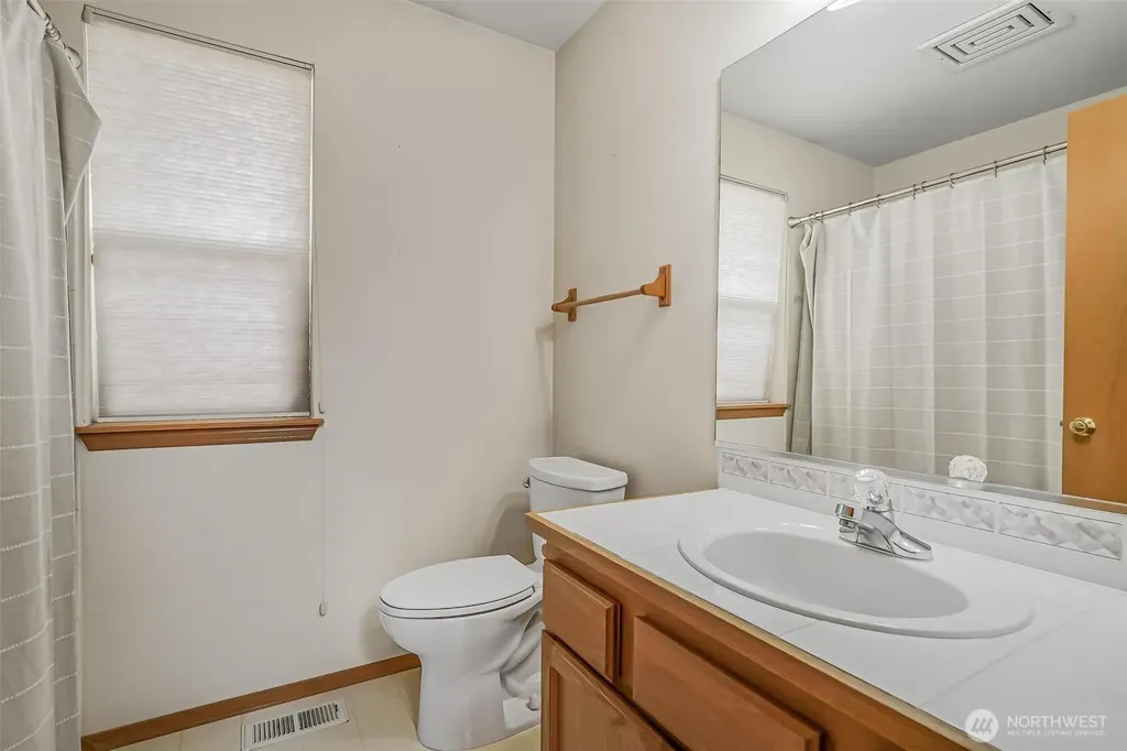 19810 11th Street E Lake Tapps WA 98391