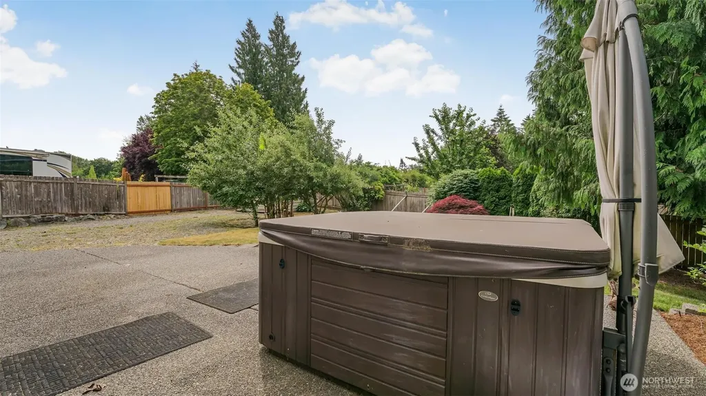 19810 11th Street E Lake Tapps WA 98391