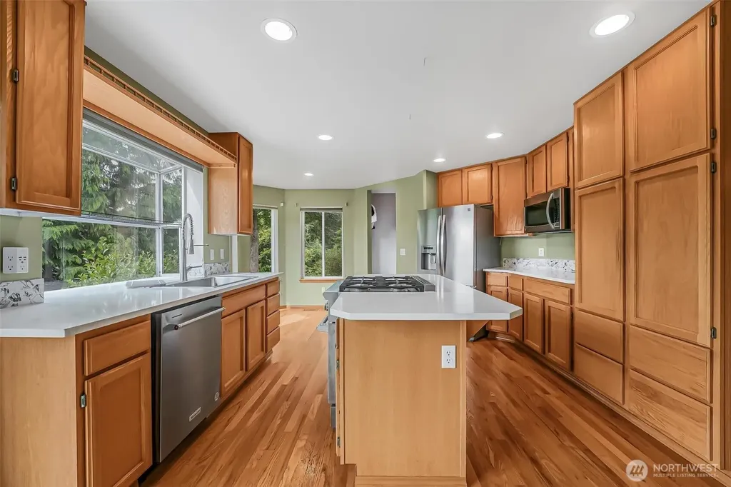 19810 11th Street E Lake Tapps WA 98391