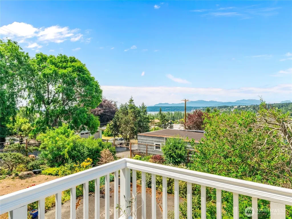 1011 Cass Street Port Townsend WA 98368