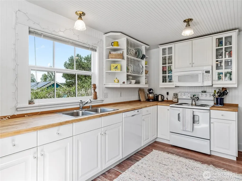 1011 Cass Street Port Townsend WA 98368