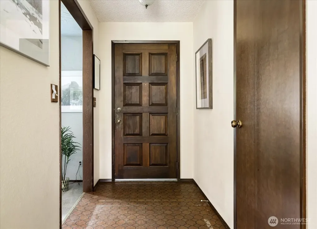 2047 Pine Wood Way Oak Harbor WA 98277