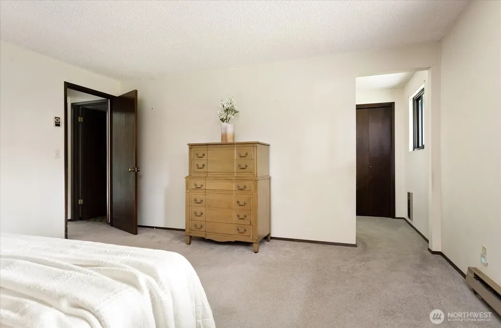 2047 Pine Wood Way Oak Harbor WA 98277