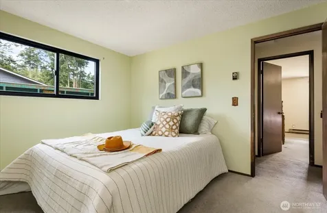 2047 Pine Wood Way Oak Harbor WA 98277