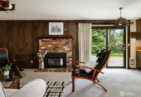 2047 Pine Wood Way Oak Harbor WA 98277