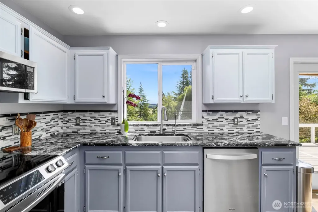 11243 Garland Lane La Conner WA 98257