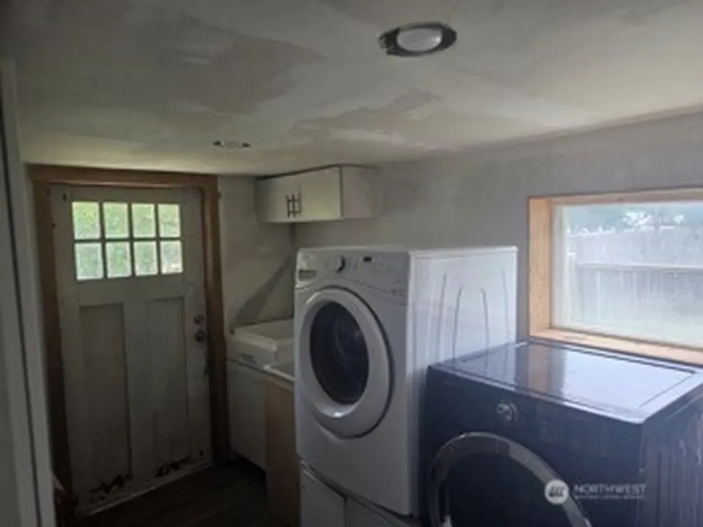 407 S 1st Street Roslyn WA 98941