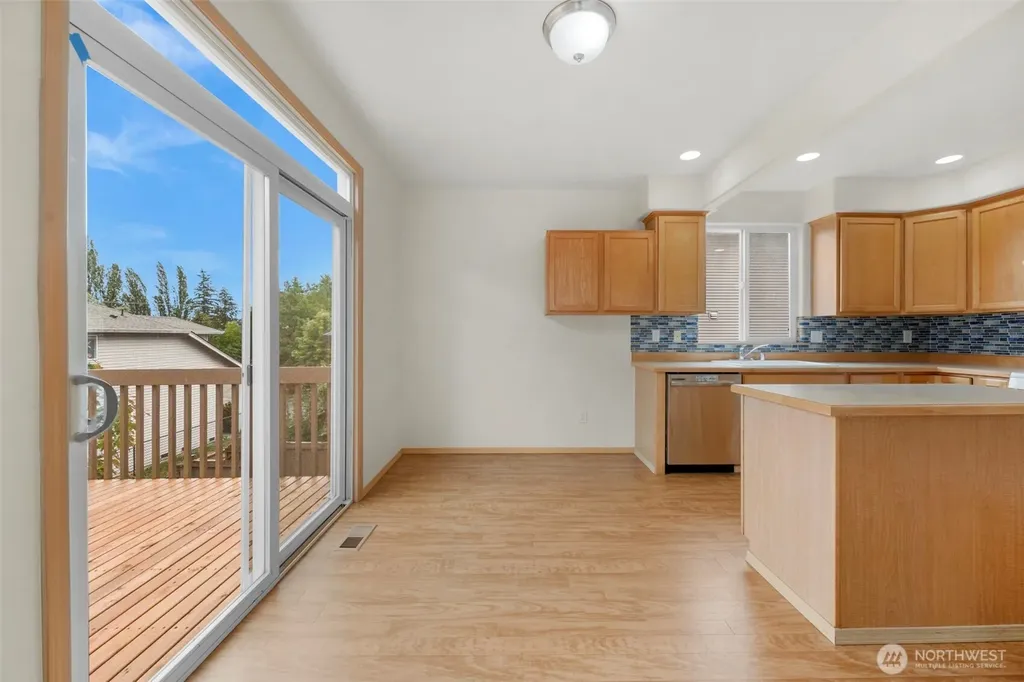 15223 27th Place W Lynnwood WA 98087