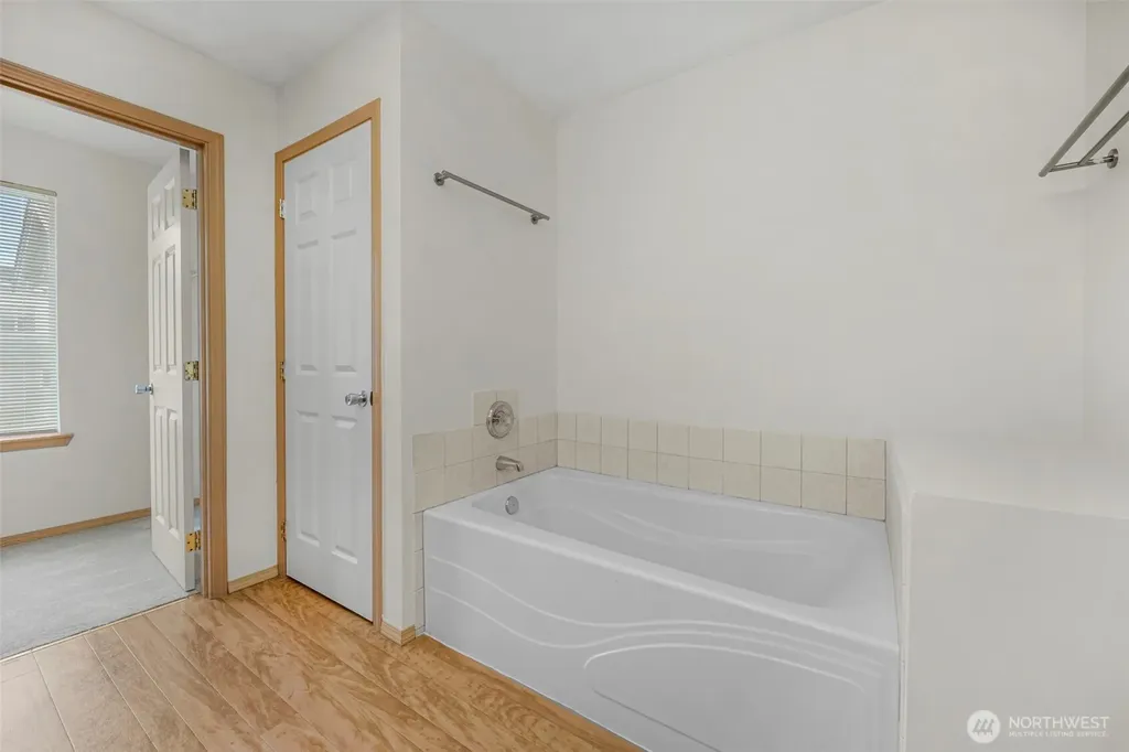 15223 27th Place W Lynnwood WA 98087