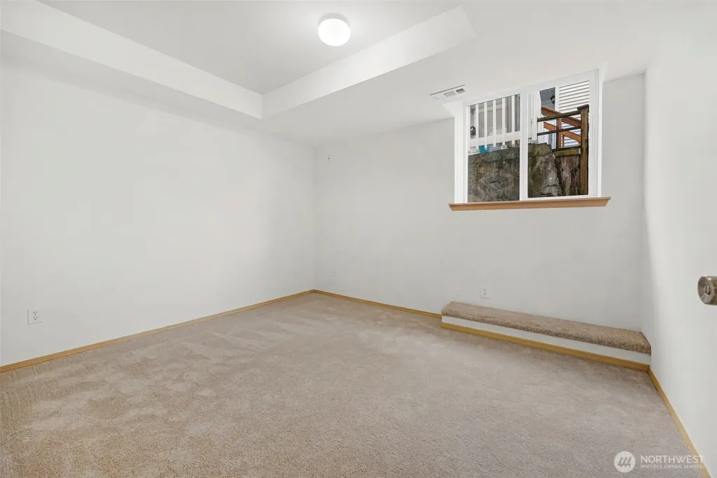 15223 27th Place W Lynnwood WA 98087
