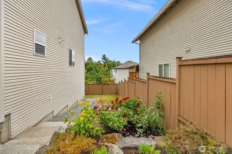 15223 27th Place W Lynnwood WA 98087