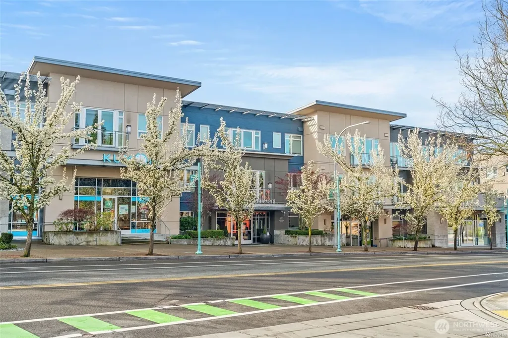 375 Kirkland Avenue Kirkland WA 98033