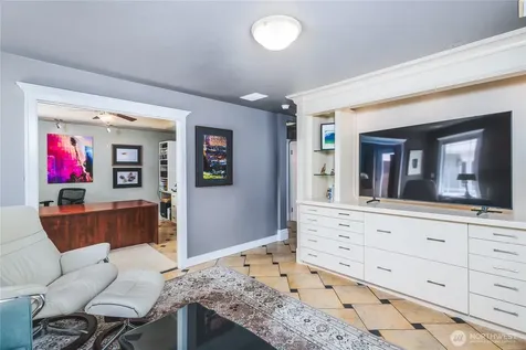 809 33rd Street Anacortes WA 98221
