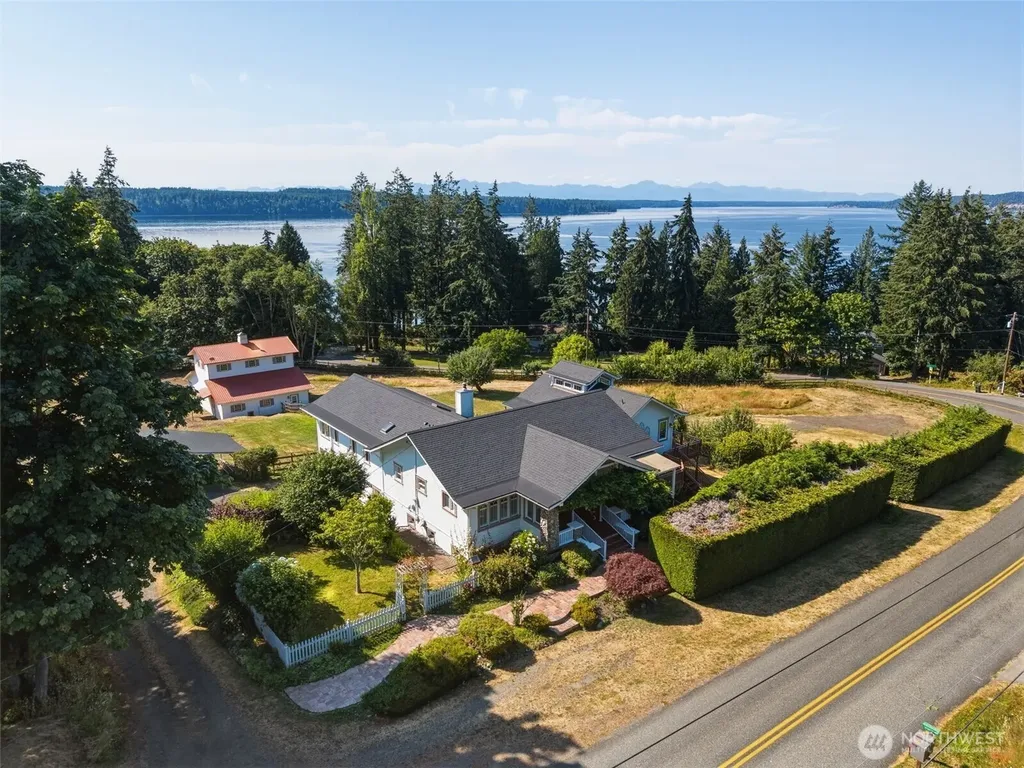 9931 Johnson Point Road NE Olympia WA 98516