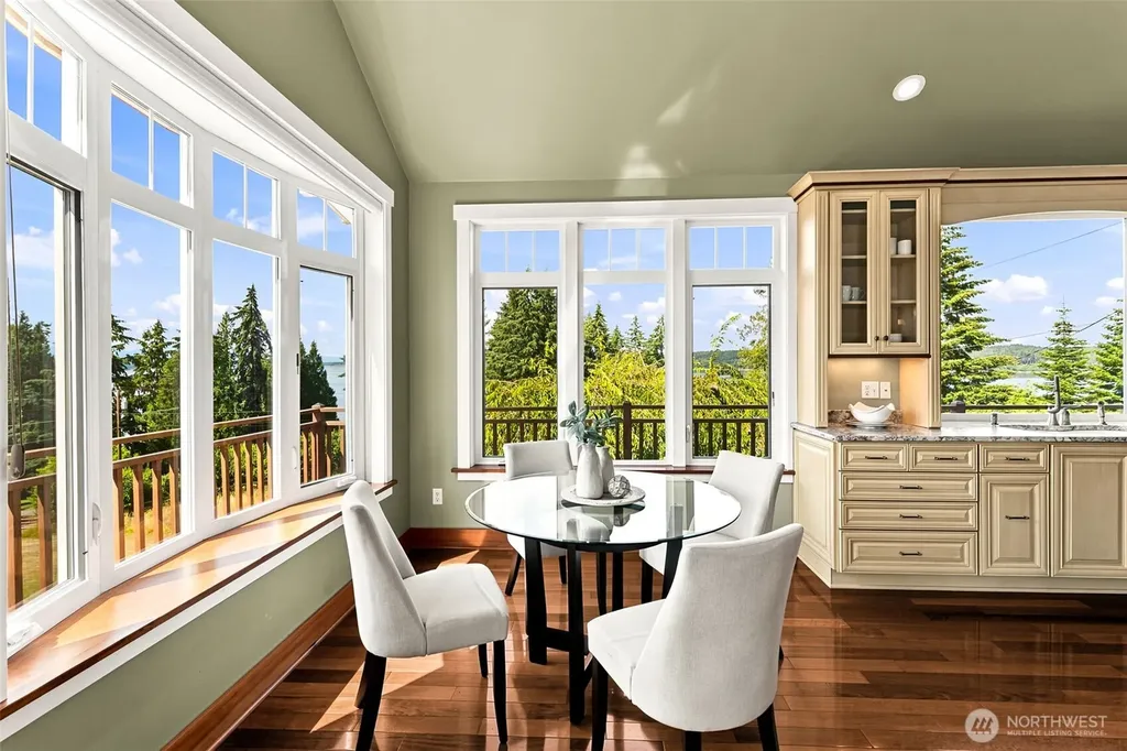 9931 Johnson Point Road NE Olympia WA 98516