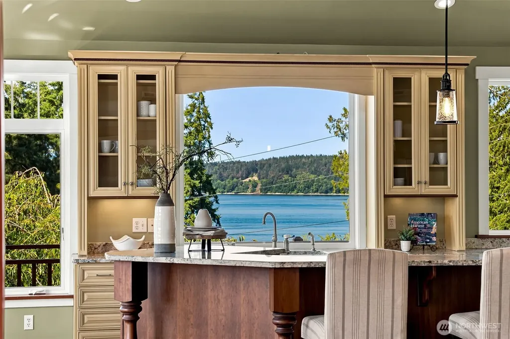 9931 Johnson Point Road NE Olympia WA 98516