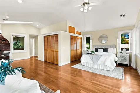 9931 Johnson Point Road NE Olympia WA 98516