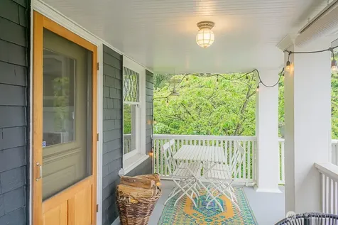 1557 Madrona Drive Seattle WA 98122
